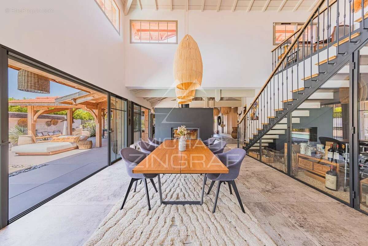 Maison à MIOS
