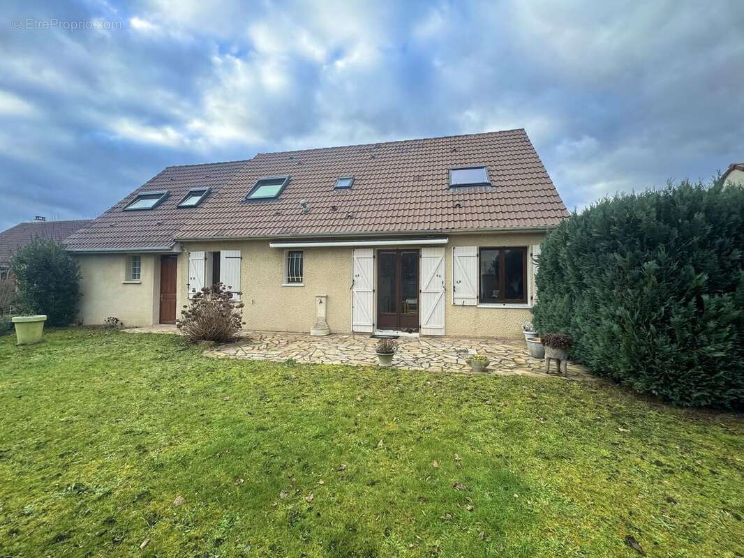 Maison à SAINT-PRIX