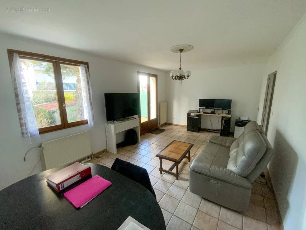 Maison à VILLEMOMBLE