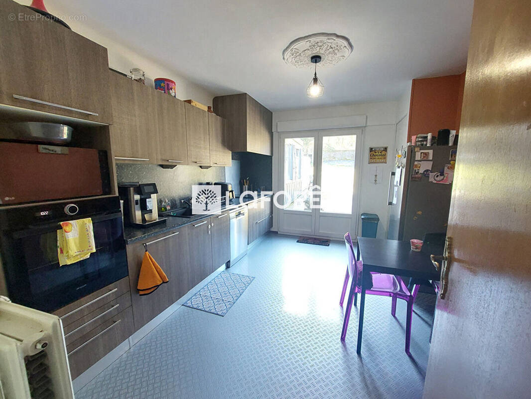 Appartement à AUDUN-LE-TICHE