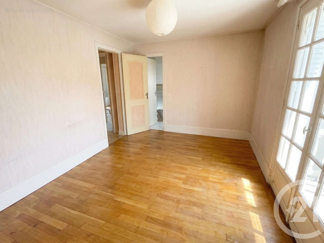 Maison 139 m² à Marchemoret  - photo 8