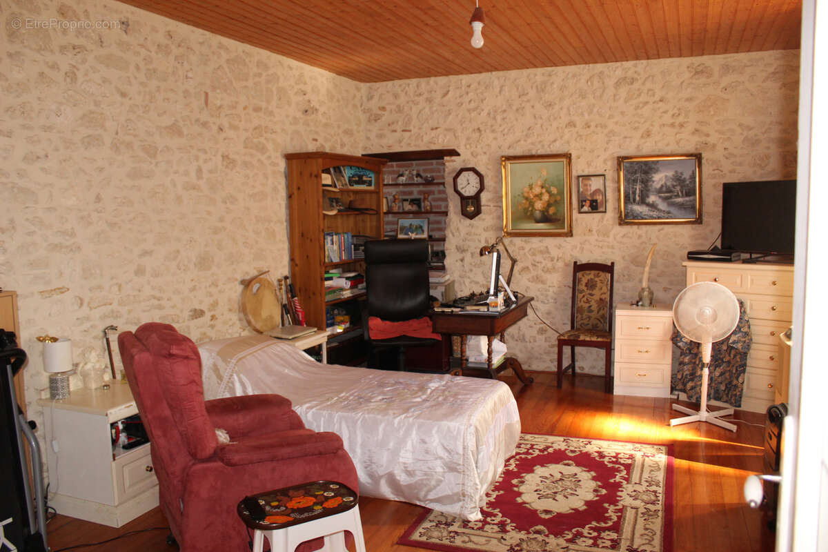 Maison à EYMET