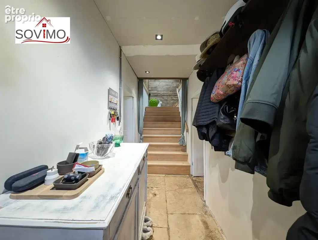 En campagne, jolie maison charentaise avec grange et terrain attenants de 5439 m2 - photo 8