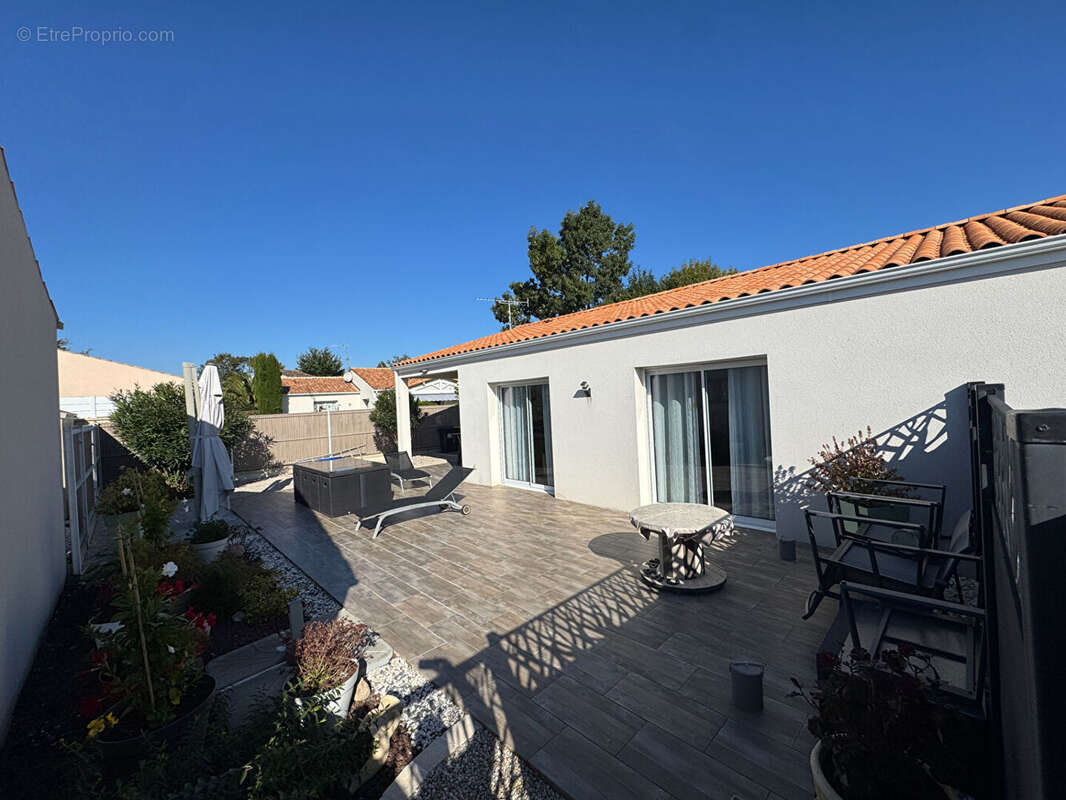 Maison à SAINT-SULPICE-DE-ROYAN
