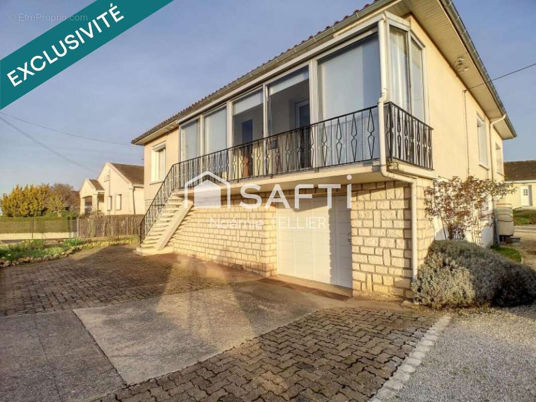 Photo 2 - Maison à NEUVILLE-DE-POITOU