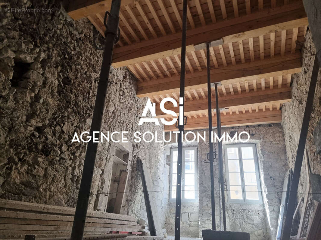 Maison 110 m² à Viviers  - photo 2