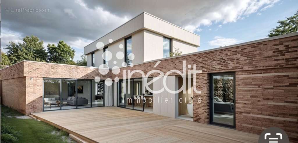 Terrain à LAMBERSART