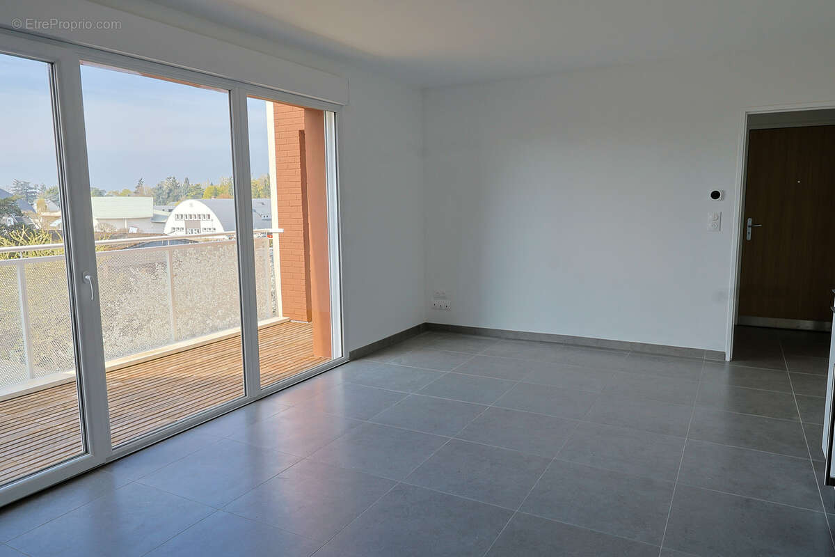 Appartement à SAINT-PRYVE-SAINT-MESMIN