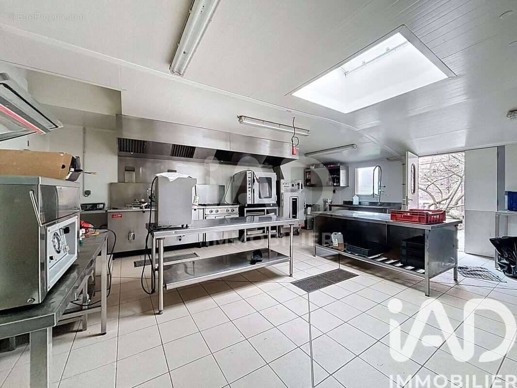 Appartement 325 m² à Tully  - photo 4