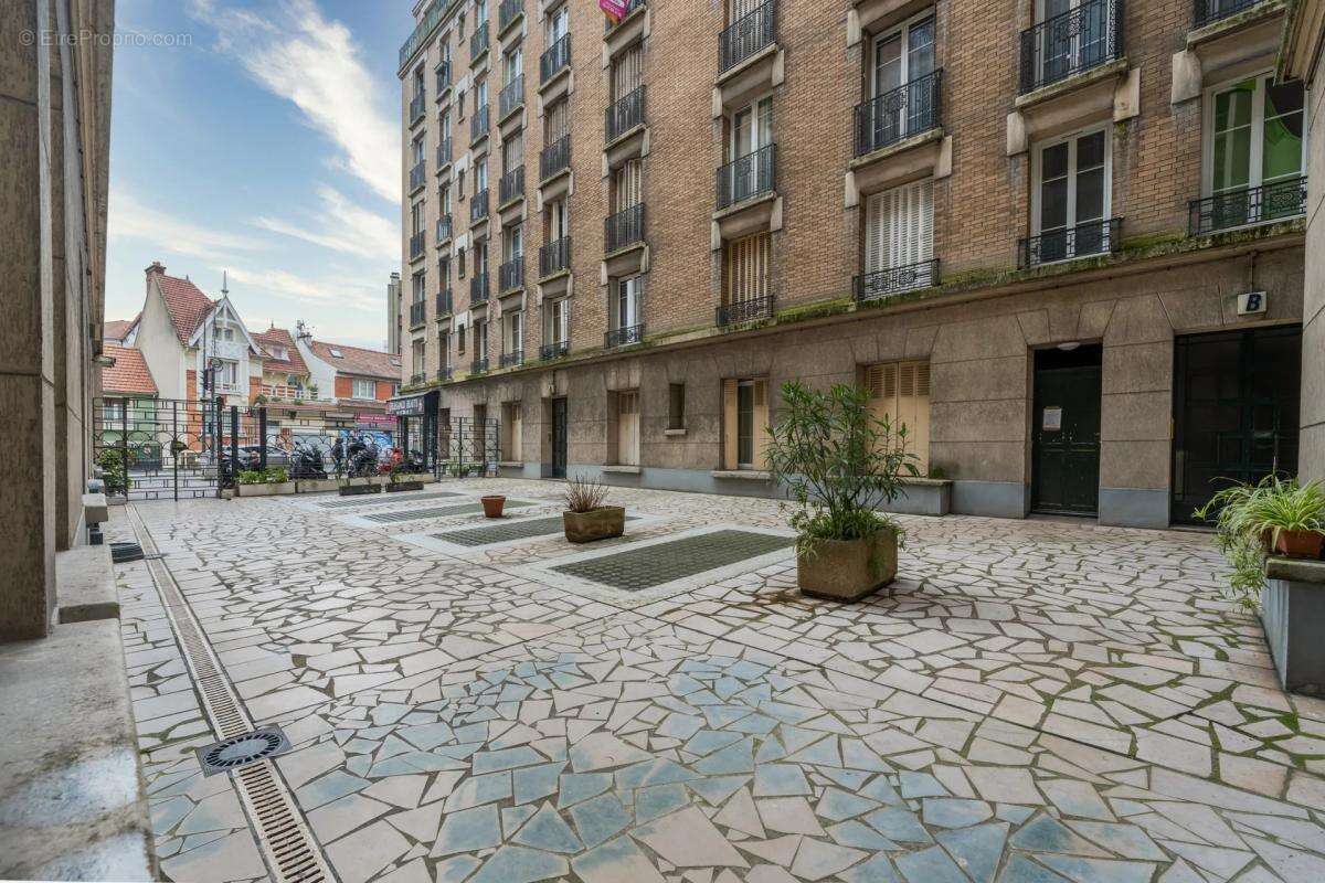 Appartement à COLOMBES