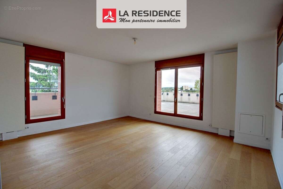 Appartement à LES MUREAUX