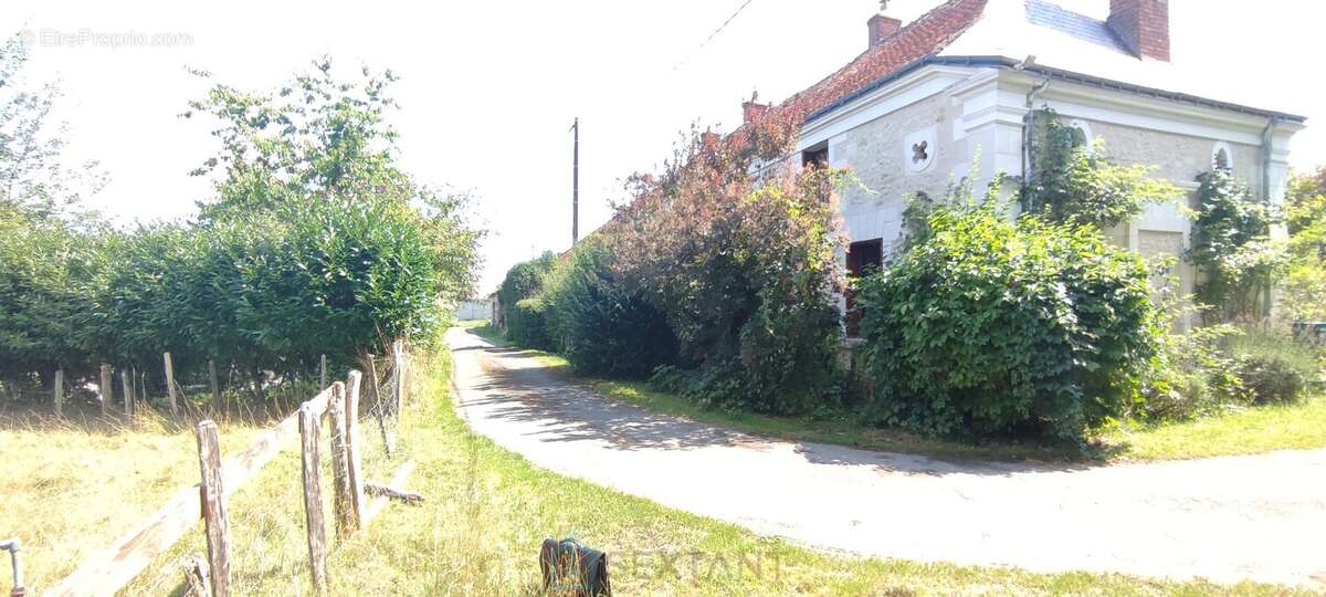 Maison à EPEIGNE-LES-BOIS
