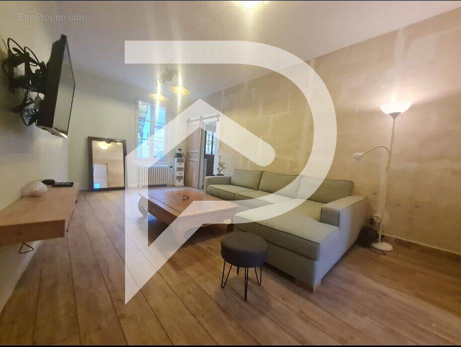 Maison à VERNEUIL-EN-HALATTE