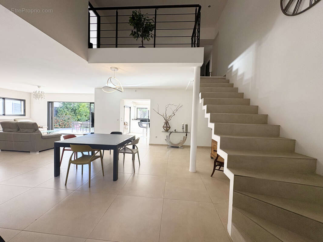 Maison à SIX-FOURS-LES-PLAGES