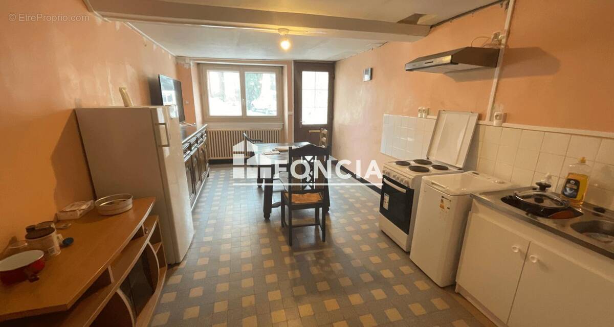 Maison à SILLE-LE-GUILLAUME