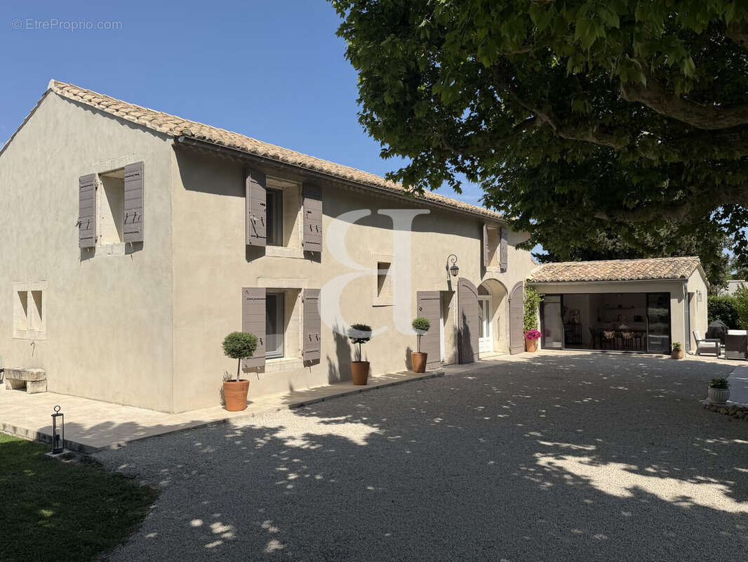 Maison à EYGALIERES