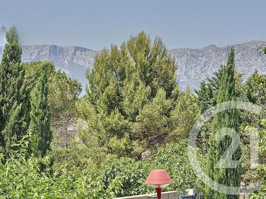 Appartement à TRETS