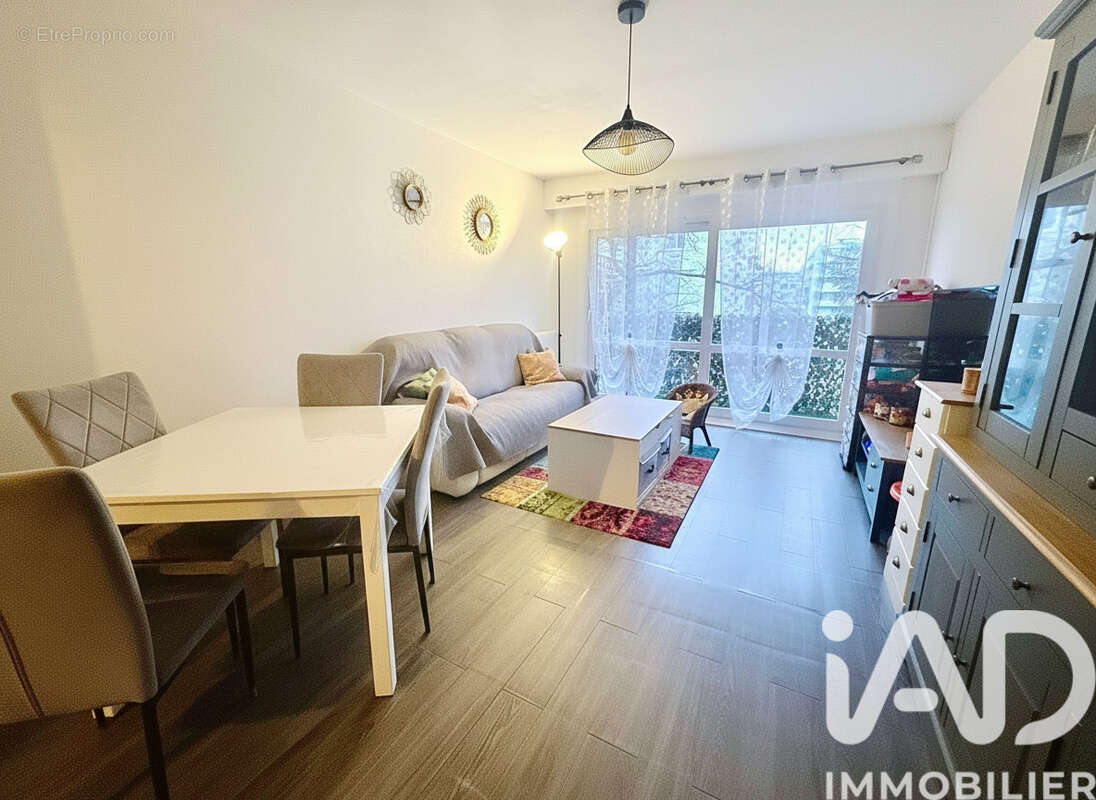 Photo 2 - Appartement à SAINT-MICHEL-SUR-ORGE