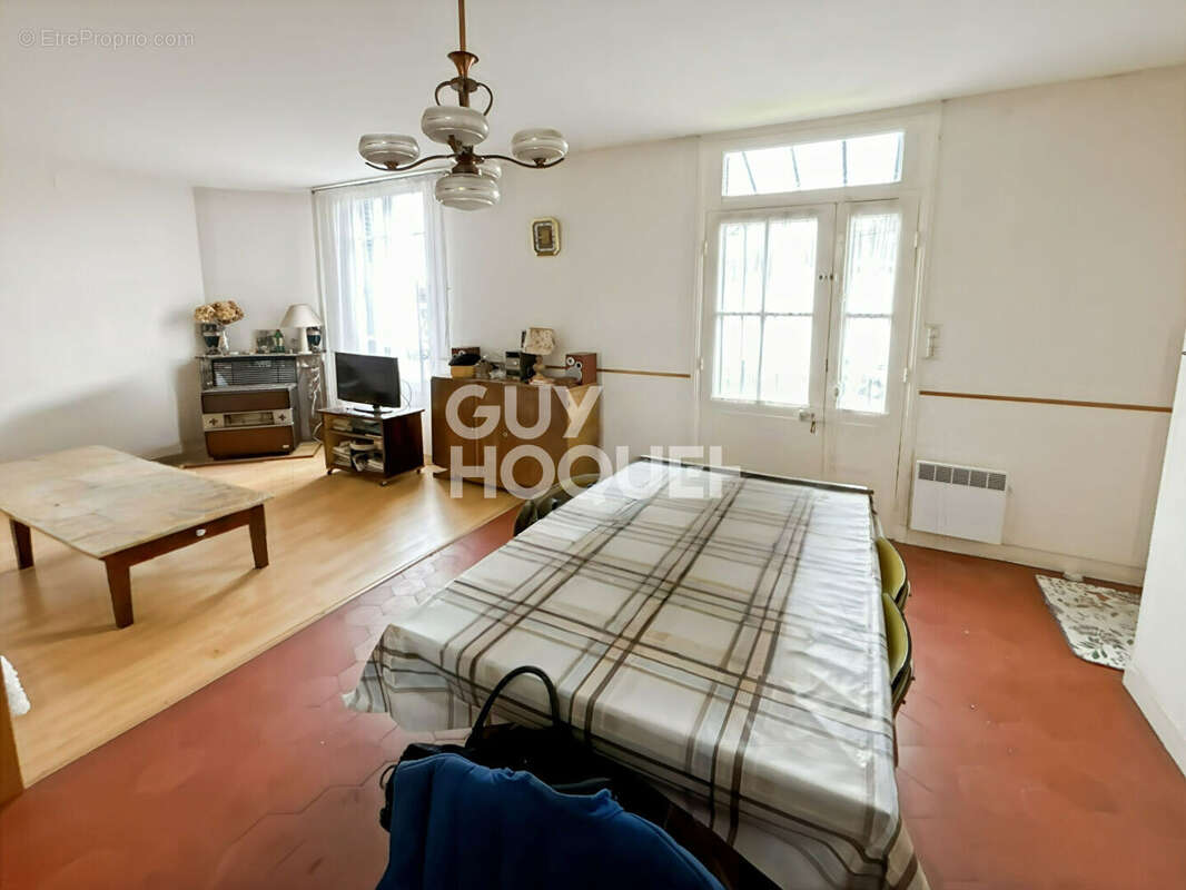 Maison à FONTENAY-TRESIGNY