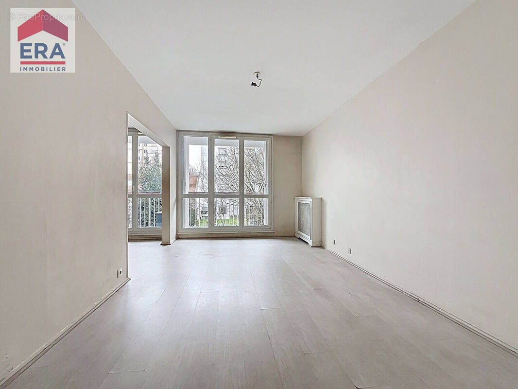 Appartement à IVRY-SUR-SEINE