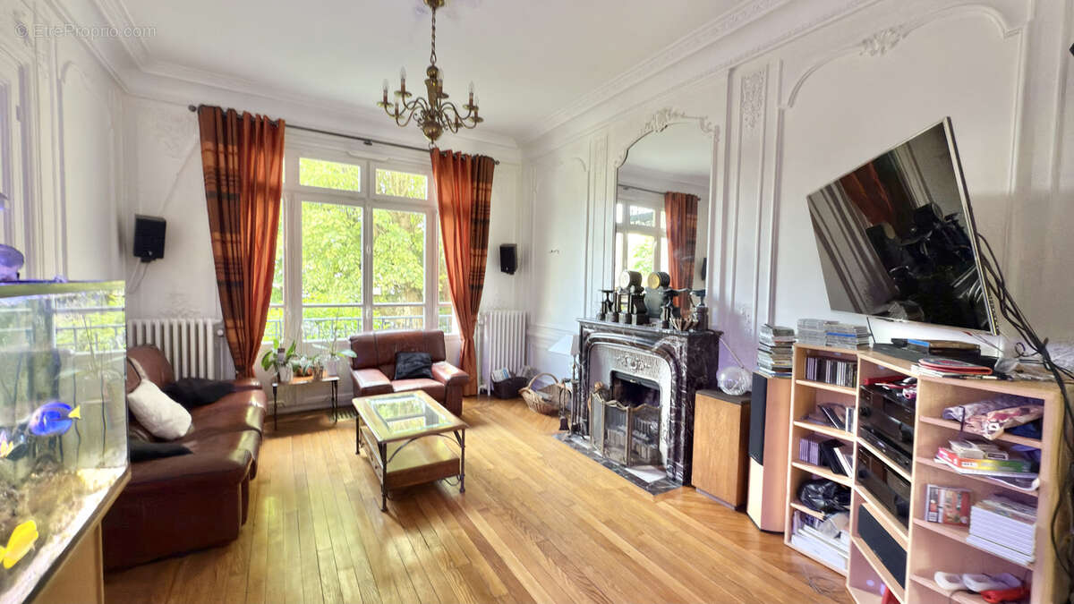 Maison à DEUIL-LA-BARRE