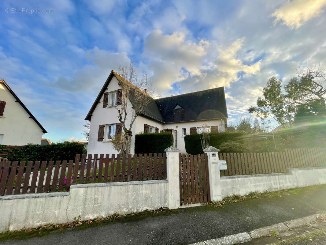 Maison à JOUE-LES-TOURS