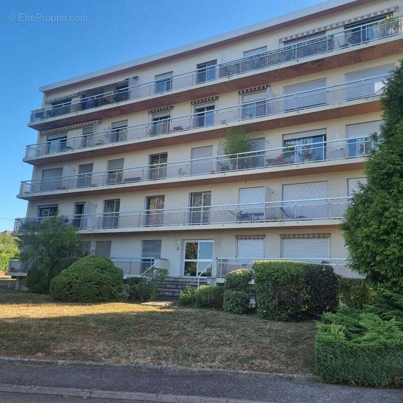 Appartement à PARAY-LE-MONIAL