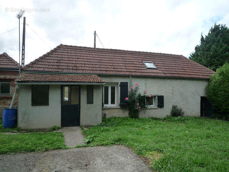 Maison à MONTDAUPHIN