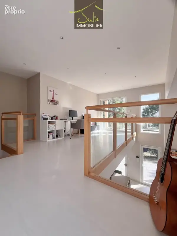 RARE dans BRESSUIRE ! Magnifique Propriété dans un parc clos de 2247m2, aux portes du centre ville !! - photo 10