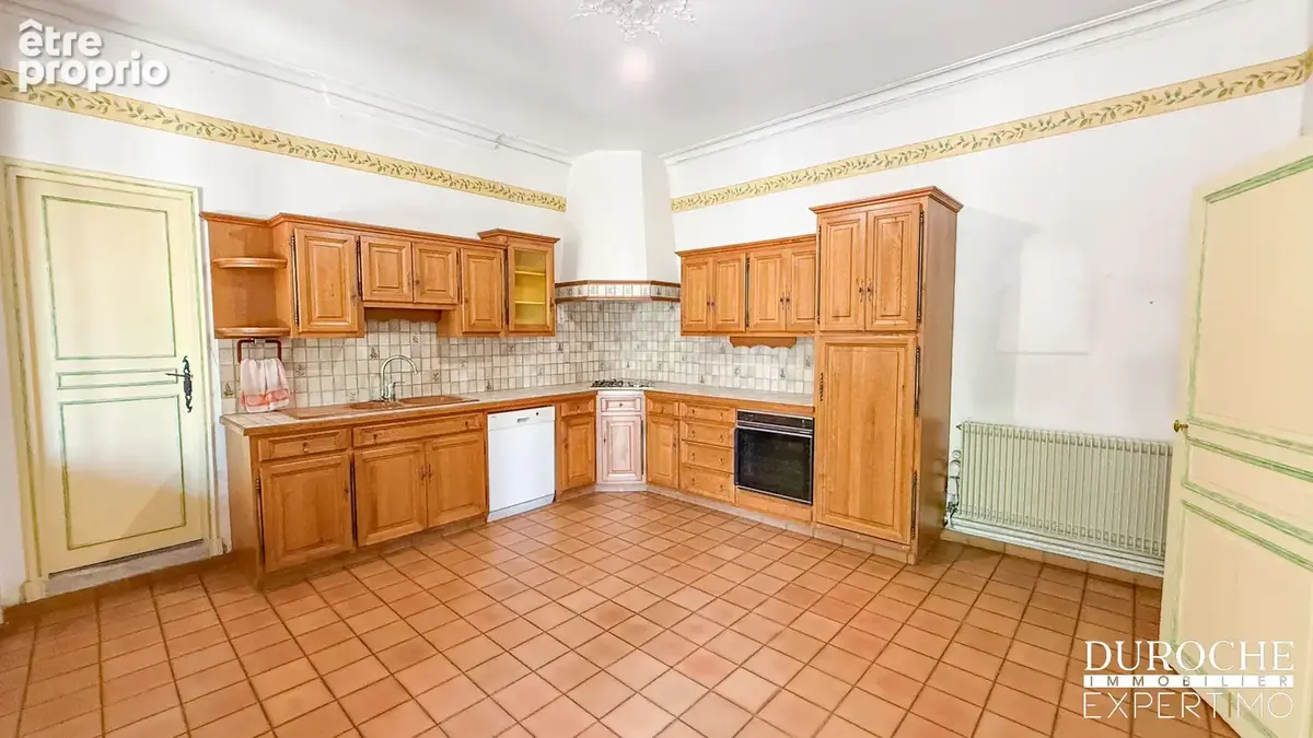 Maison de caractère avec jardin et dépendance — Piolenc (200 m2 + potentiel) - photo 4