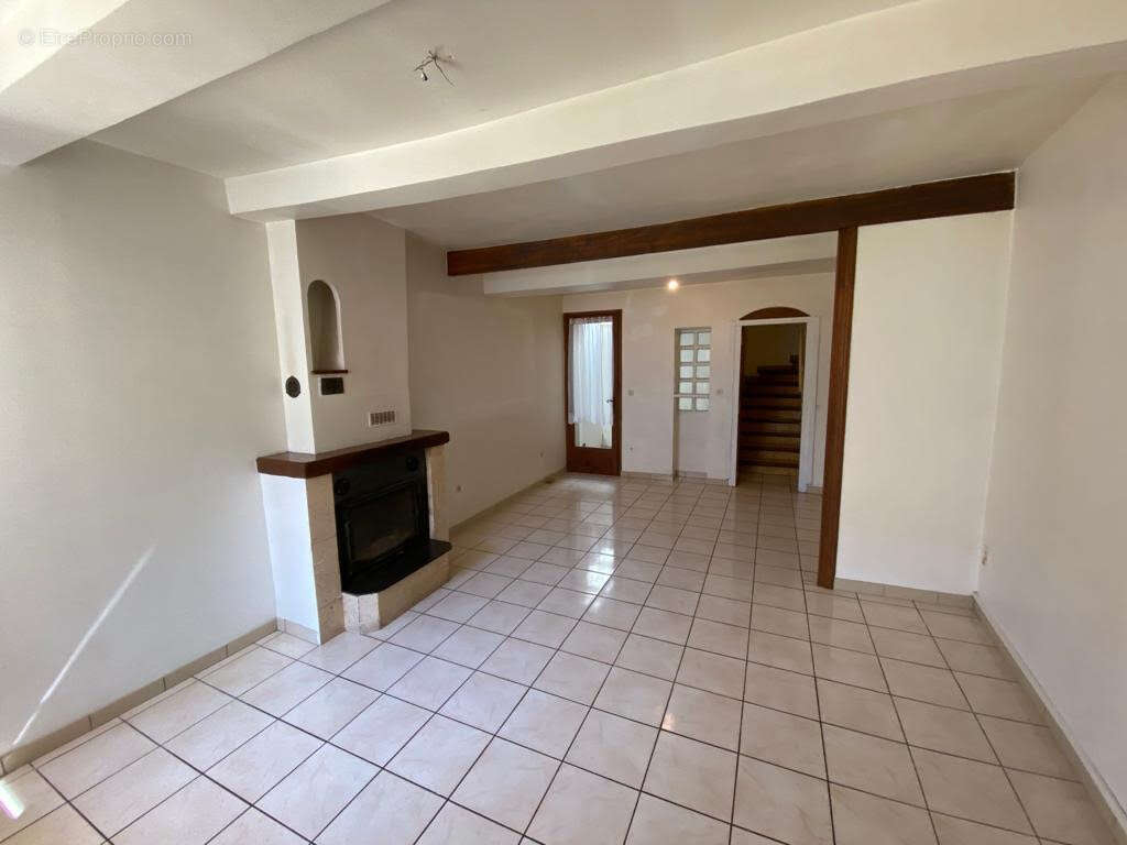 Maison à CONILHAC-CORBIERES