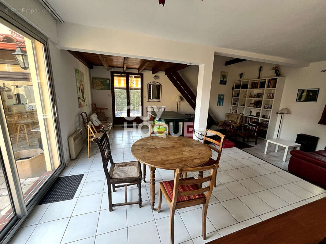 Maison à BAGES