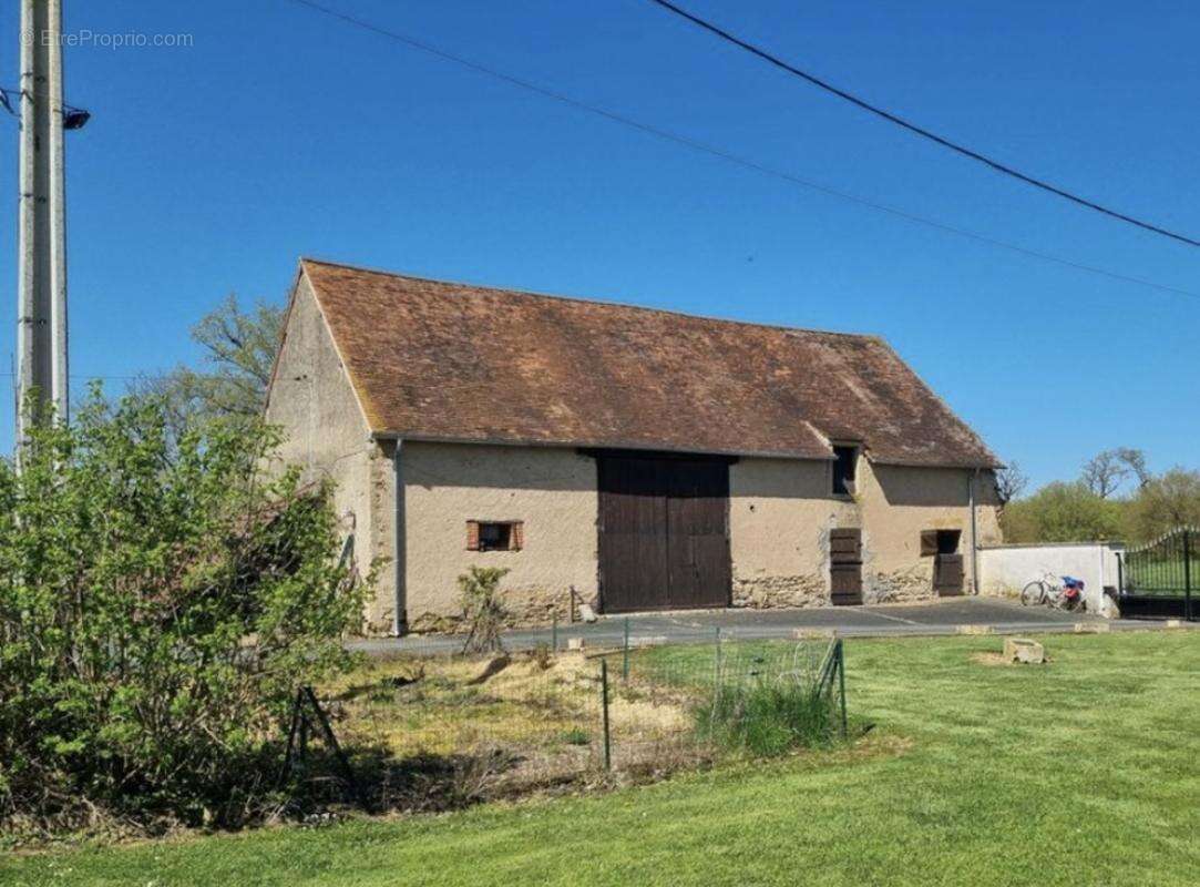Maison à CHASSIGNOLLES