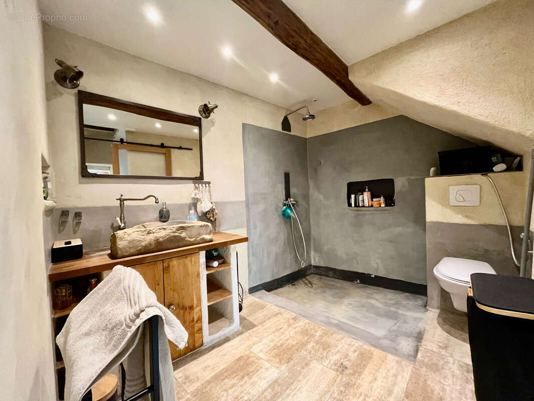 Maison à PEGAIROLLES-DE-BUEGES