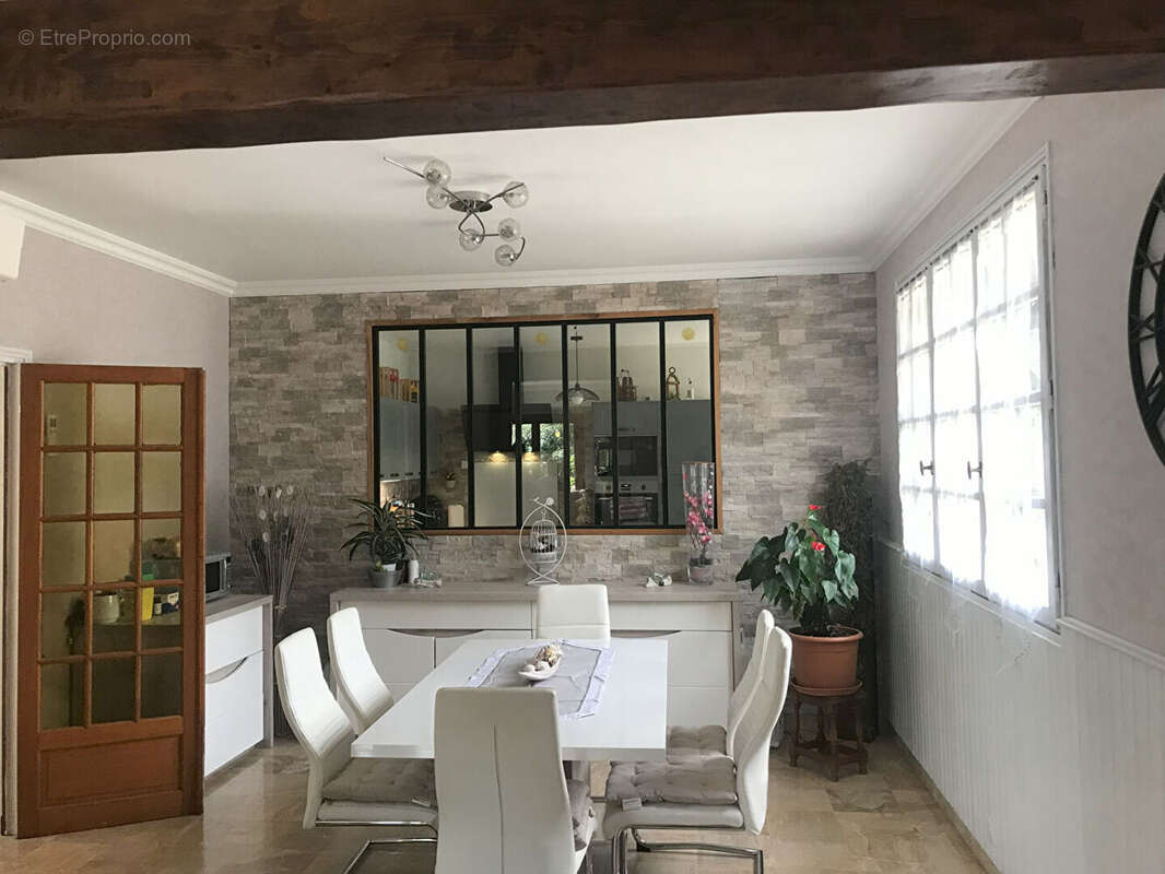 Maison à SAINT-REMY-SUR-AVRE