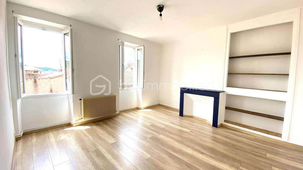 Appartement à SAINT-AFFRIQUE
