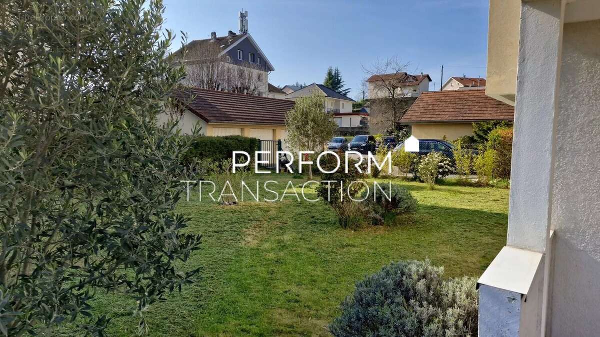 Appartement à RIVES