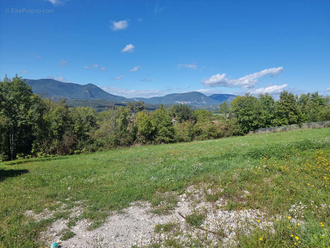 Terrain à BELLEY