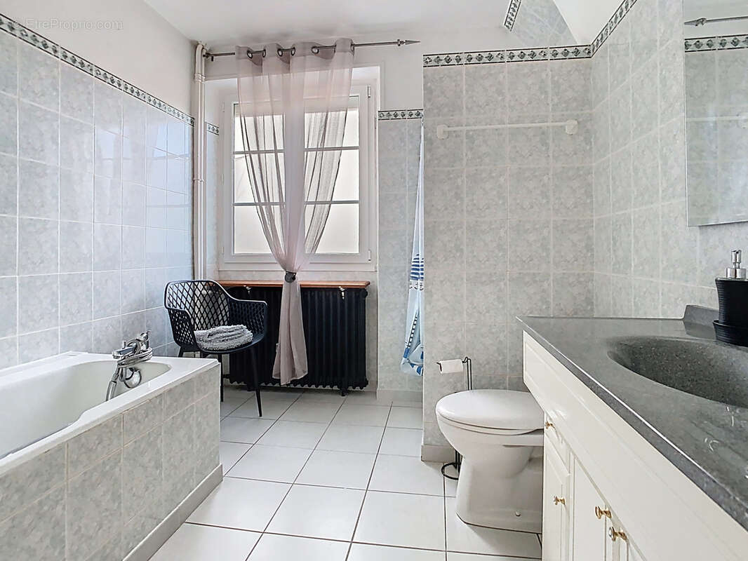 Maison à QUINEVILLE