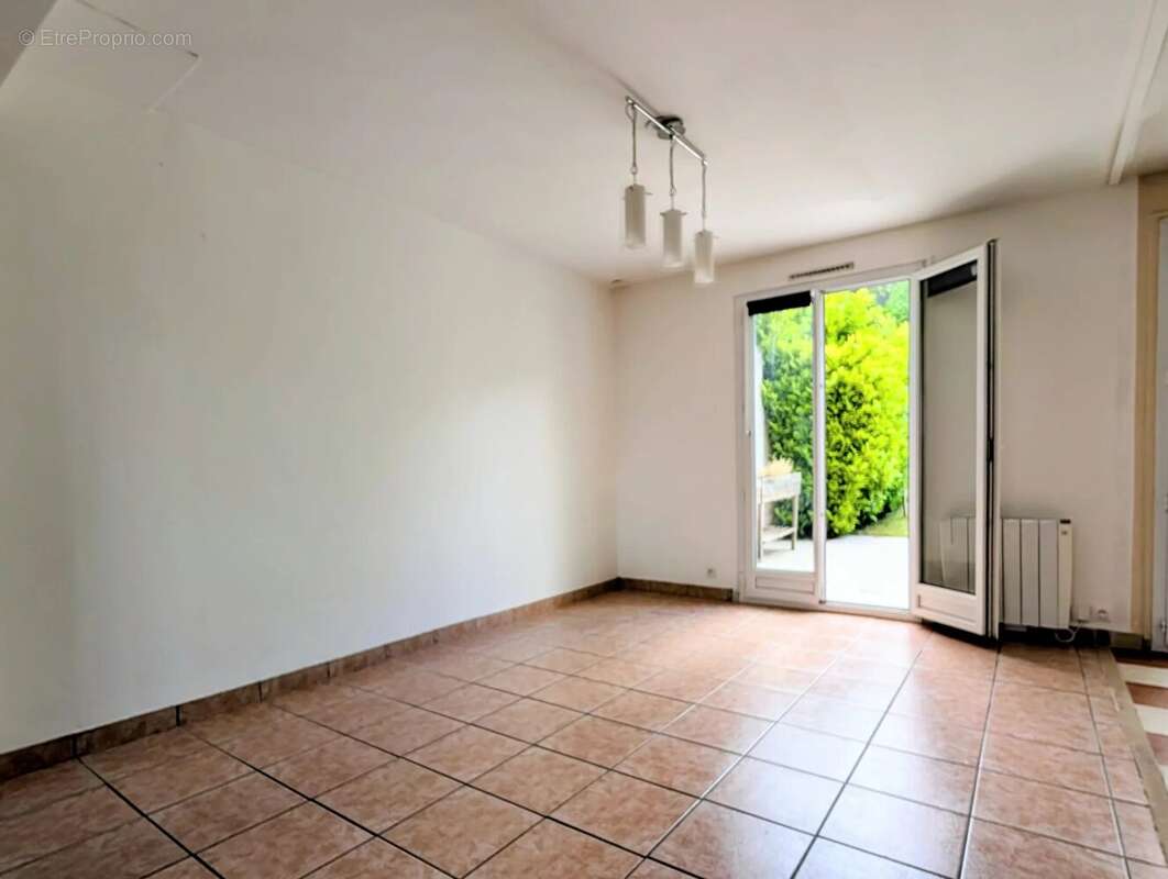 Maison à PLAISIR