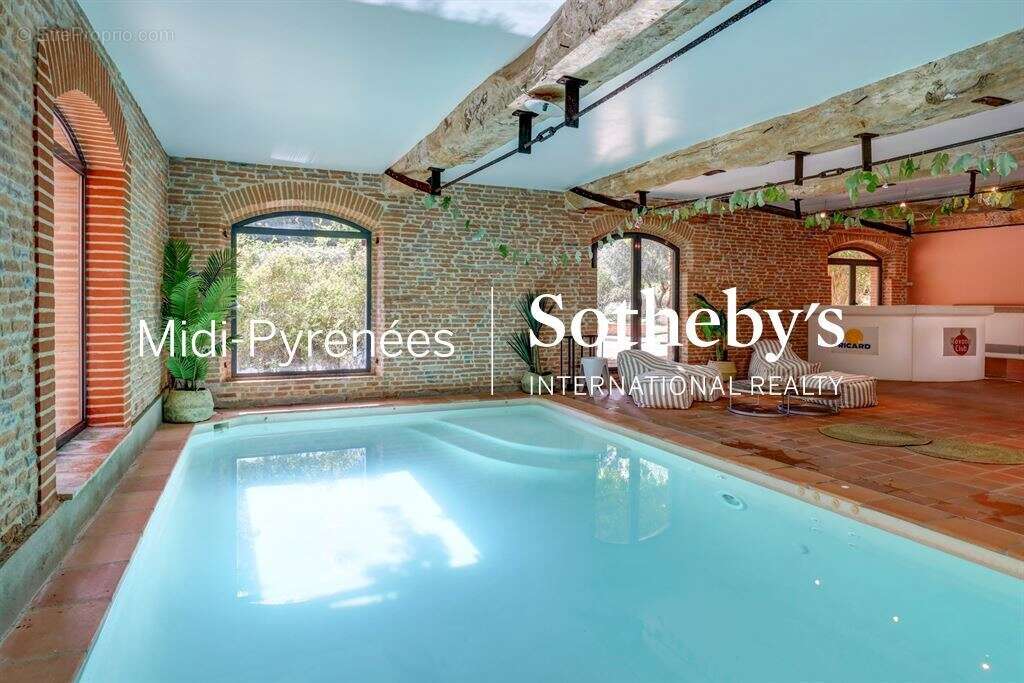 Maison à LAYRAC-SUR-TARN