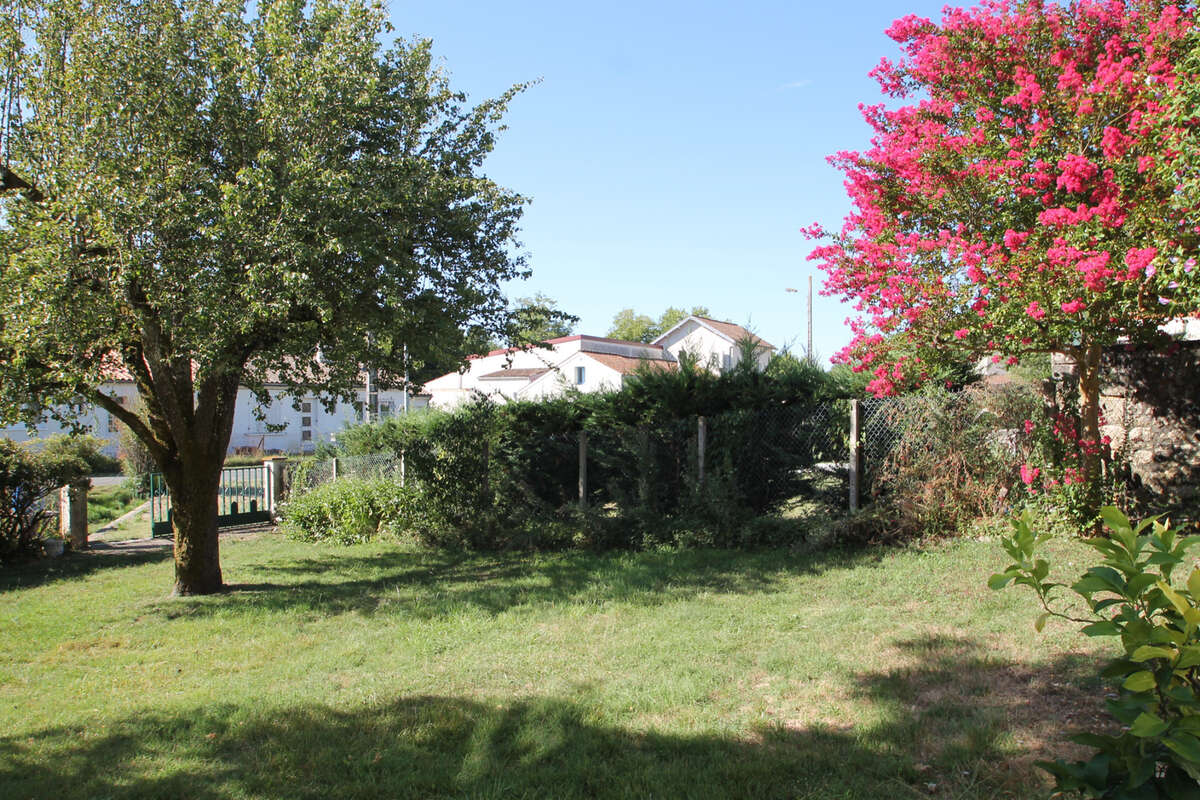Maison à SAINT-CESAIRE
