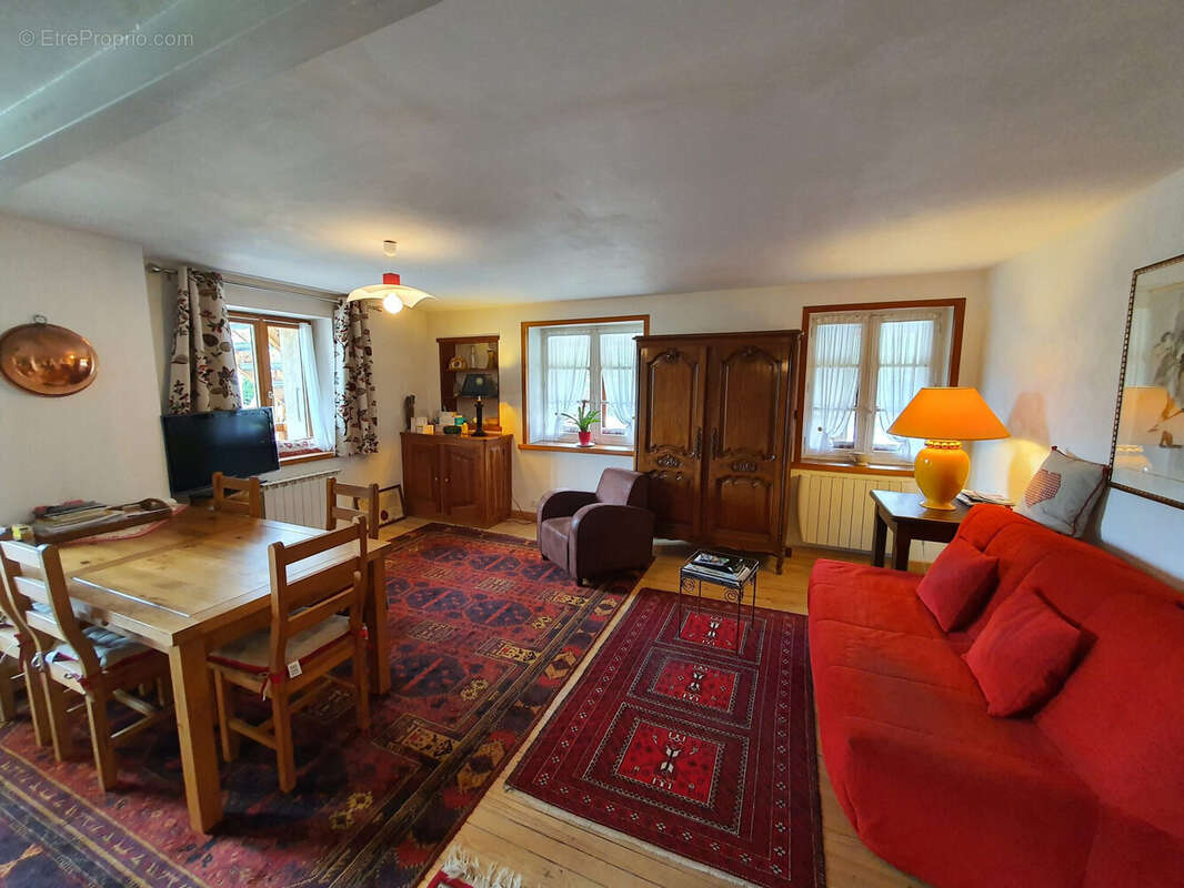 Appartement à SAINT-CHAFFREY