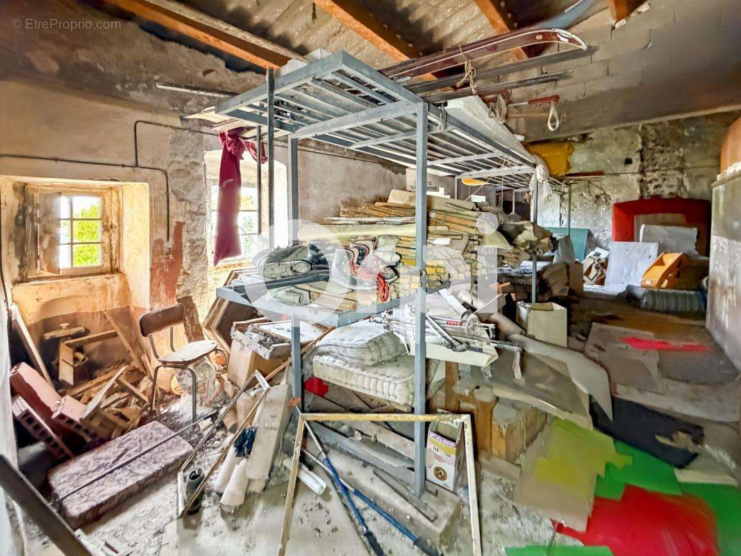 Maison avec terrain attenant À Vendre - photo 22