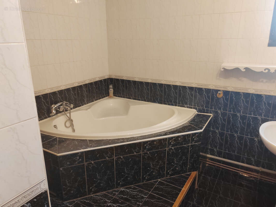 Maison à BAUDRIERES