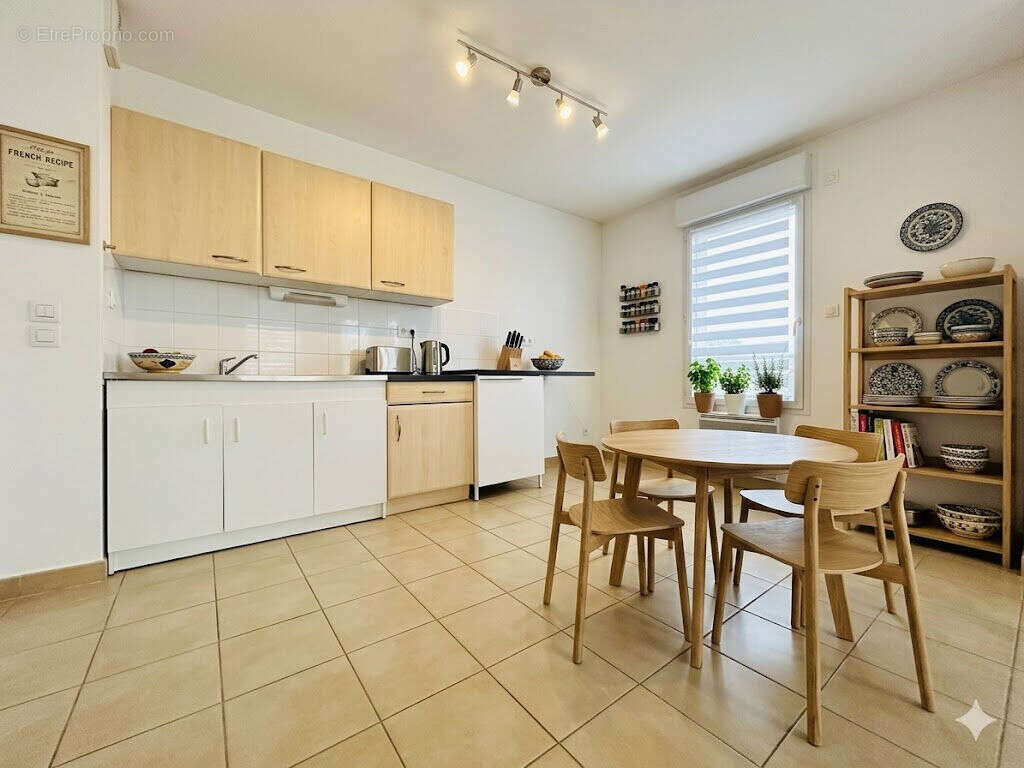Appartement à BOUGUENAIS