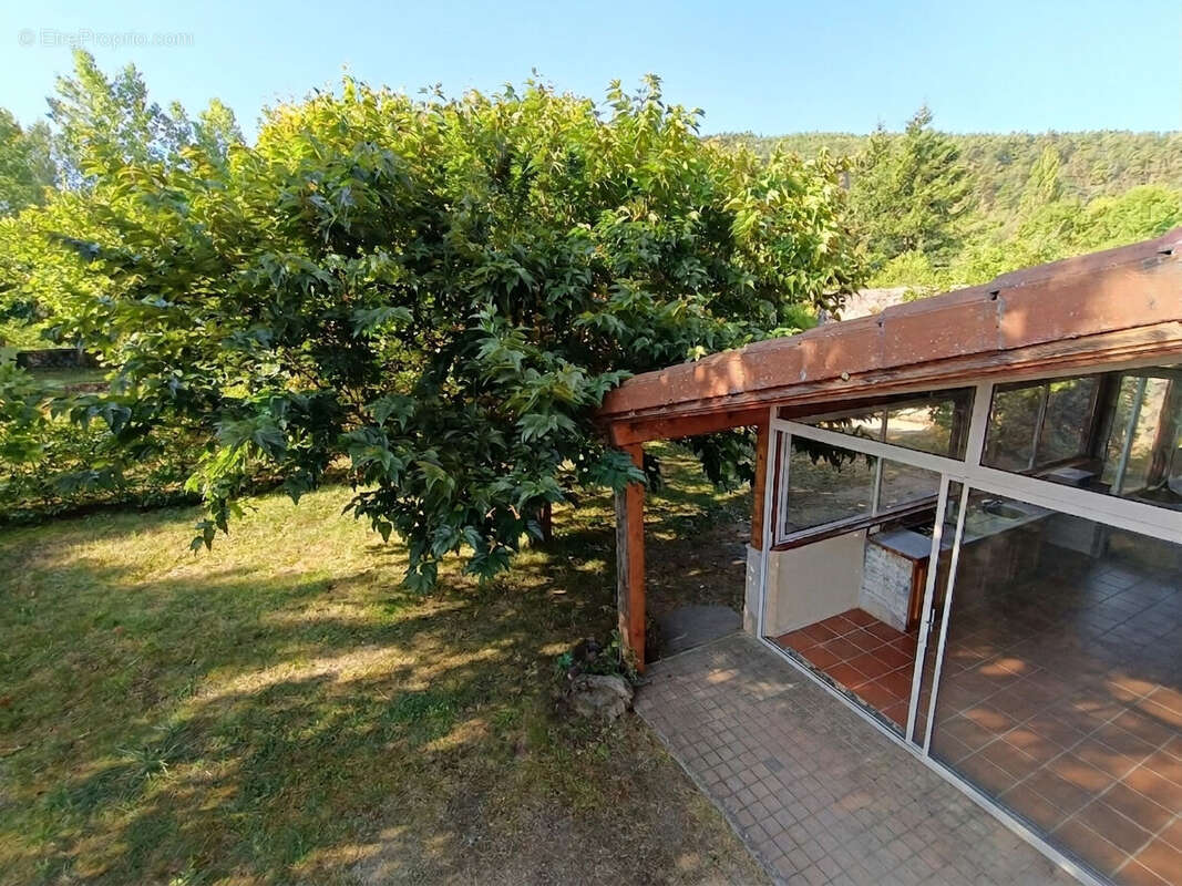 Charmante maison  en pierre F5 avec terrain - photo 3