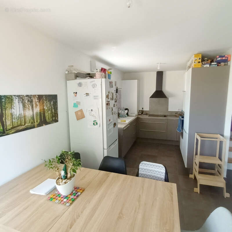Appartement à SAINTE-CONSORCE