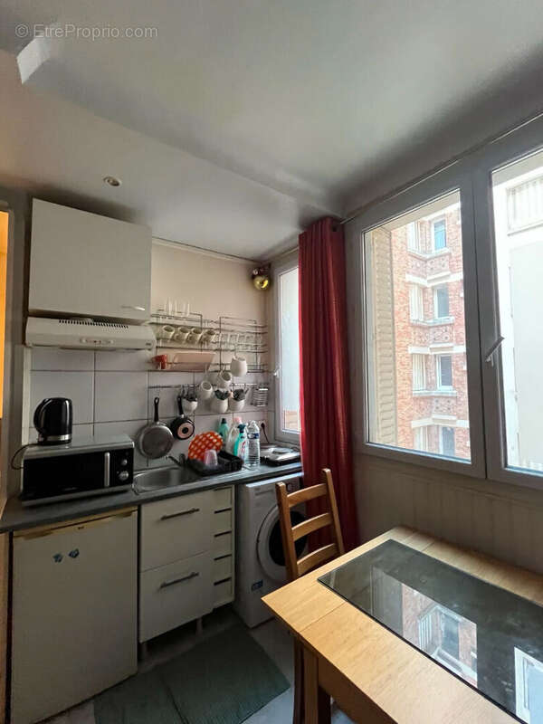 Appartement à PARIS-20E