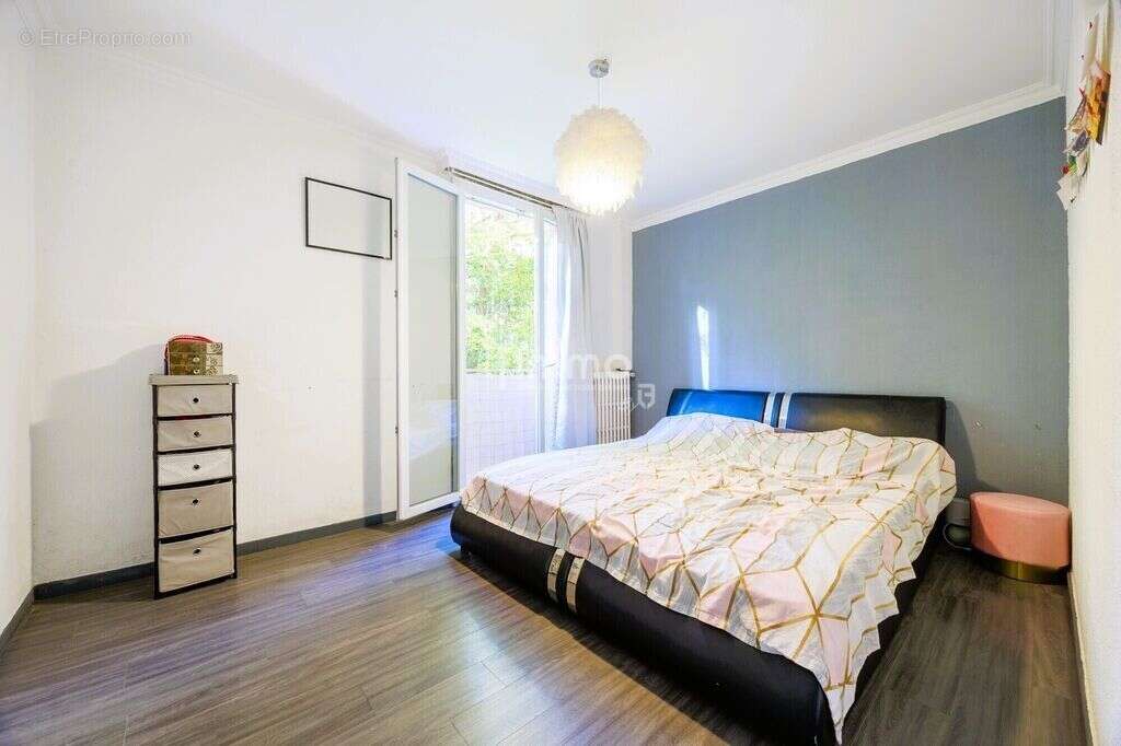 Appartement à MARSEILLE-12E